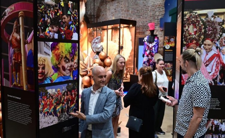 Gualeguaychú se proyecta al mundo a través del carnaval con una muestra internacional