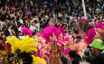 Carnaval con los bolsillos flacos: hubo más movimiento pero los turistas gastaron menos