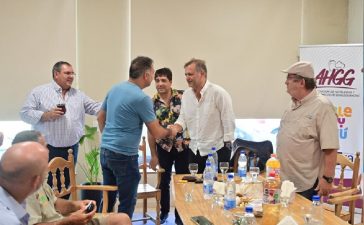 El Gobierno y el sector turístico definen estrategias para el resto del año