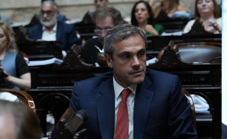El diputado nacional del peronismo, Guillermo Michel, rechazó el proyecto de ley de reforma laboral que se aprobó en la Cámara de Diputados de la Nación y que vuelve al Senado.