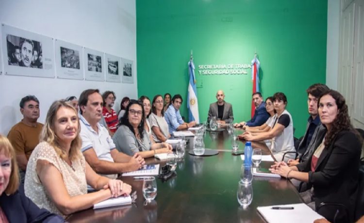 Entre Ríos: Gremios rechazan y se abre el conflicto