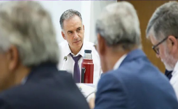 Yamandú Orsi reúne a su gabinete con foco en la seguridad, la Justicia y el temor inflacionario por la guerra