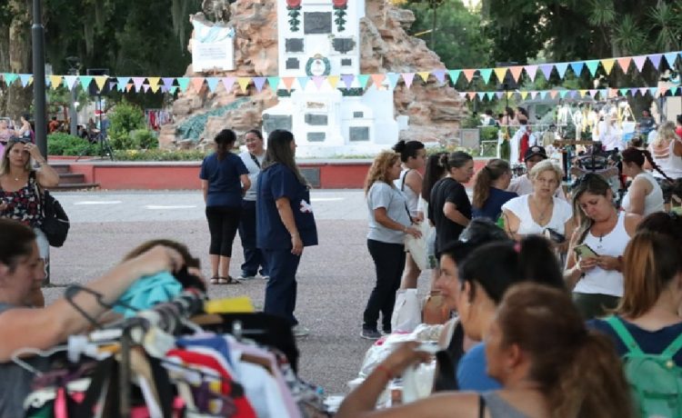 Fin de semana de ferias comunitarias en Plaza San Martín