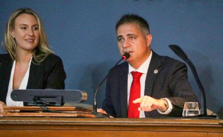 Davico: “Hacemos obras e invertimos en maquinaria con recursos propios”