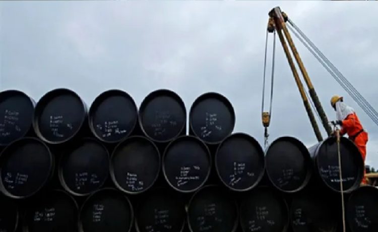 En medio de la incertidumbre por el abastecimiento de petróleo, Uruguay redujo su uso al 40%