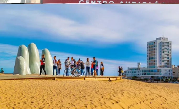 Punta del Este se perfila como la sede para el sorteo del Mundial 2030