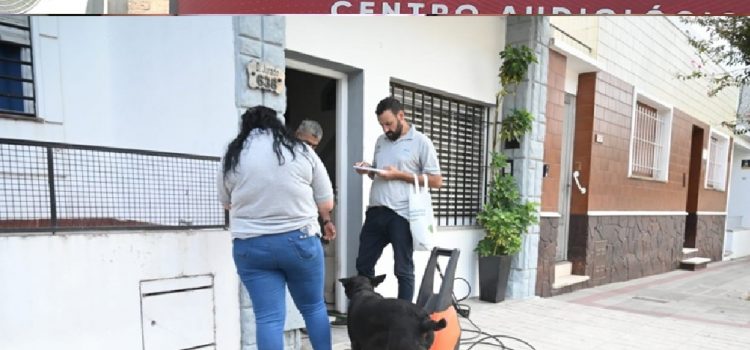 Prevención activa y vacunación de perros y gatos para proteger la salud y el equilibrio ecológico