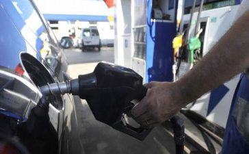 YPF volvió a aumentar sus precios y la nafta súper superó los $2100 en Concordia