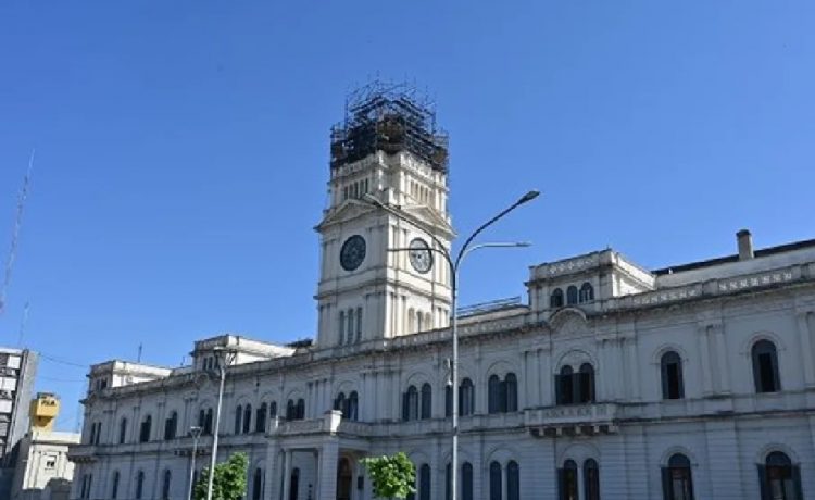 El oficialismo defendió la política salarial docente