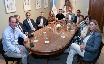 Michel propone suspender el impuesto a los combustibles y compensar las subas