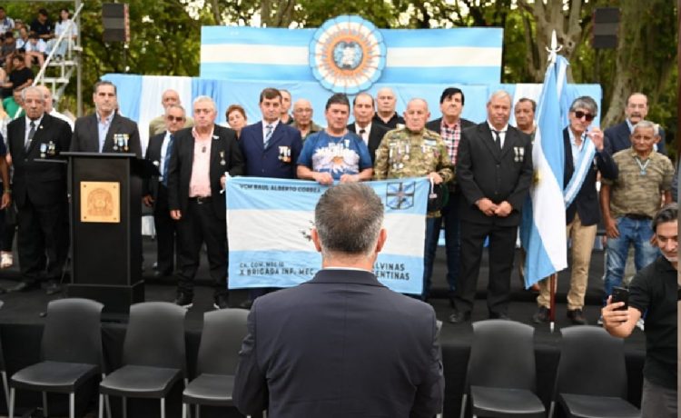 2 de Abril: Davico declaró “Ciudadanos ilustres” a los Veteranos de Malvinas de Gualeguaychú