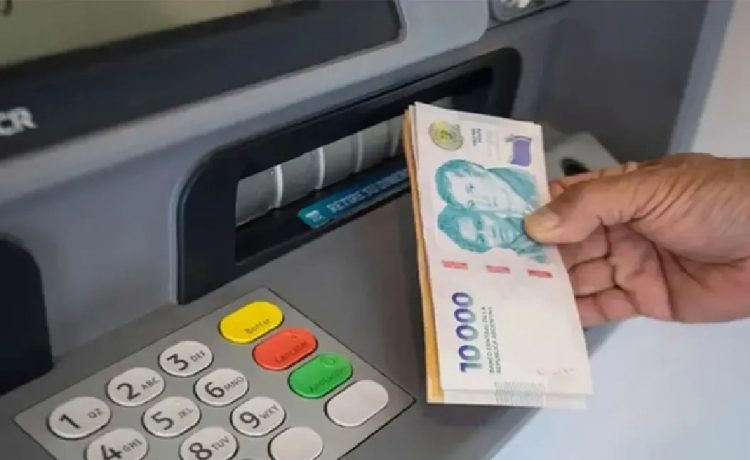 Cambia el límite para retirar dinero de los cajeros automáticos
