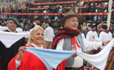 El Área de Adultos Mayores invita a participar del Gran Pericón Nacional del 25 de Mayo