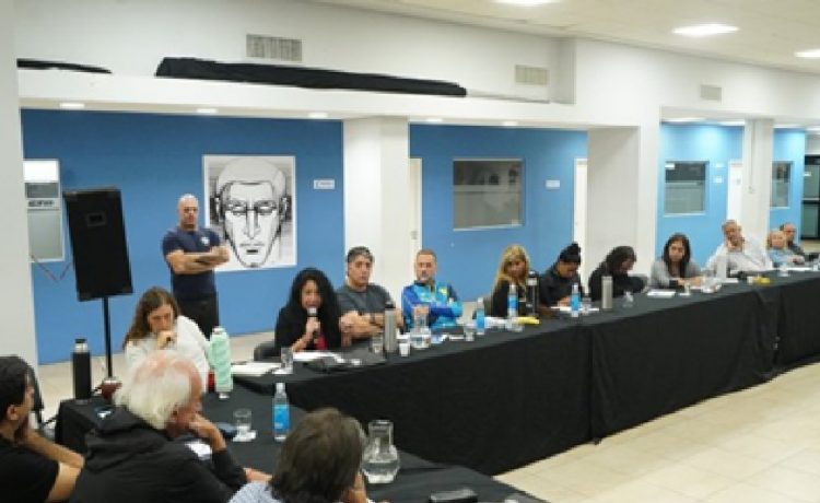 Convocan a jornada de lucha el 21 de abril en defensa del Estado y los salarios