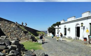 colonia compite como destino con Buenos Aires