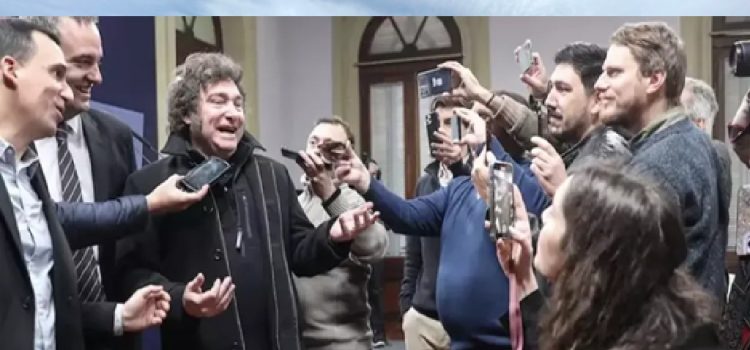 Milei cierra la sala de prensa de la Casa Rosada y prohíbe el ingreso de unos 60 periodistas acreditados