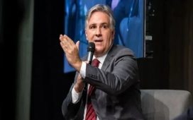 Llaryora le dio 40% de aumento a los docentes y blanquea la crisis inflacionaria del plan de Milei