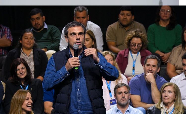 Michel integra el grupo de dirigentes que buscará construir una alternativa a Cristina y Kicillof