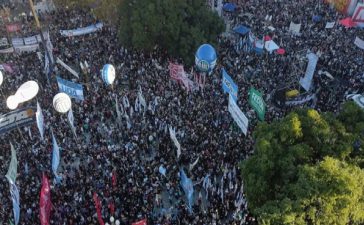 El Gobierno tras la marcha: “Podés juntar 5 millones de personas, pero la restricción presupuestaria sigue”