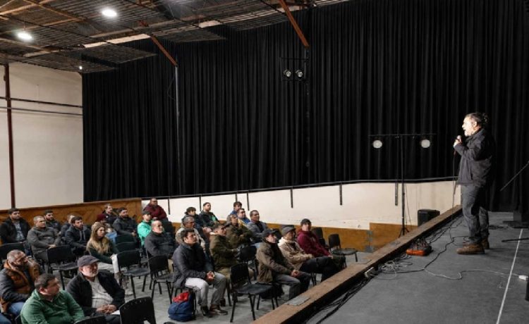 Comenzó la capacitación en iluminación y sonido en el Teatro del Puerto