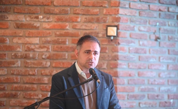 Davico: “La sanidad animal abre puertas a los mercados internacionales”