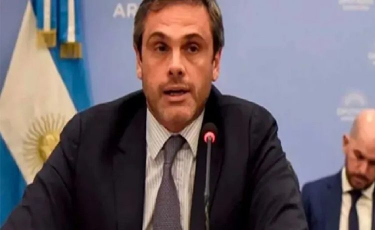 Michel cuestionó a Frigerio por impulsar cambios en la ley de contrataciones y querer “tercerizar controles”