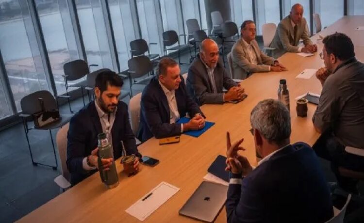 El futuro gobierno quiere acordar con la oposición "lo antes posible" los cargos en empresas públicas