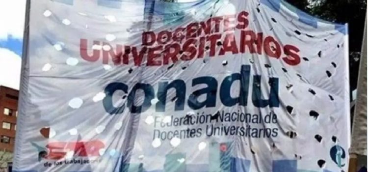 Docentes universitarios volverán a parar una semana completa