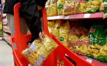 Precios fronterizos: Argentina se vuelve más cara y hay productos más baratos del lado uruguayo