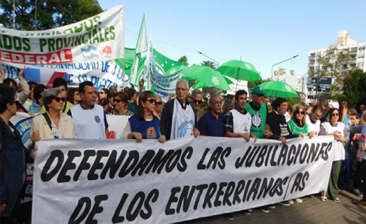 No son los jubilados: los discursos que buscan justificar el ajuste previsional
