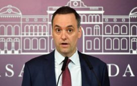 El Congreso pone a Adorni contra las cuerdas: interpelación y moción de censura