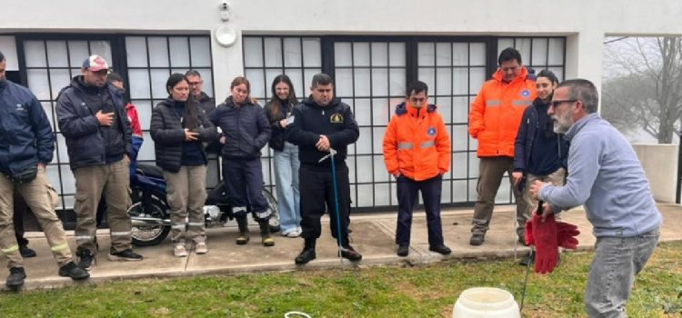 Prevención y conservación ambiental: se realizó una capacitación sobre serpientes venenosas