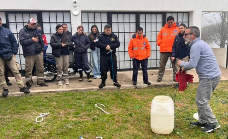 Prevención y conservación ambiental: se realizó una capacitación sobre serpientes venenosas