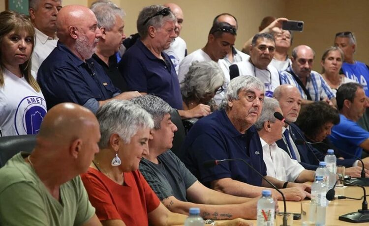 Los gremios docentes suspendieron el paro nacional del 5 de marzo