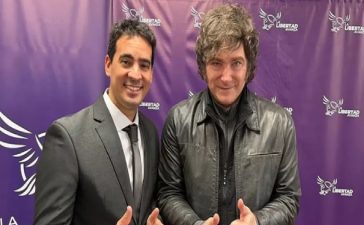 Adorni jaqueado deja la vocería, lo reemplaza Adrián Ravier