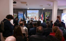 Entre Ríos lanzó en Buenos Aires su temporada de invierno con una campaña inspirada en el clima mundialista