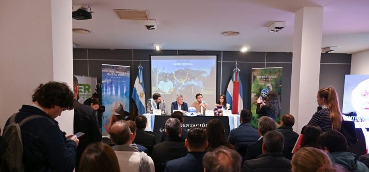 Entre Ríos lanzó en Buenos Aires su temporada de invierno con una campaña inspirada en el clima mundialista