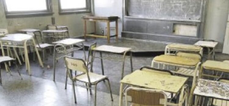 Tactagi: “En las escuelas de cada tres ventiladores uno funciona”