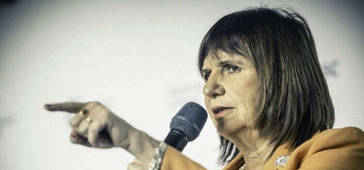 Represión a los jubilados: Bullrich acumula denuncias en el país y en el exterior