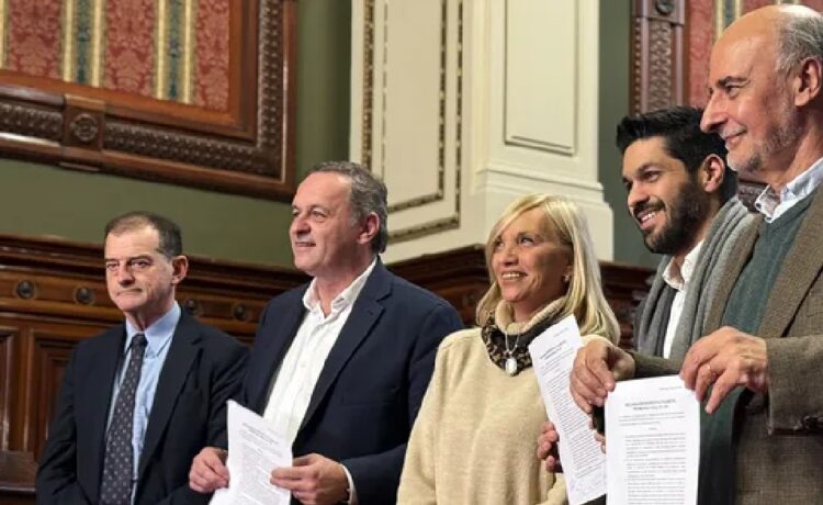 La Coalición Republicana repartirá sus cargos en empresas públicas con proporción electoral