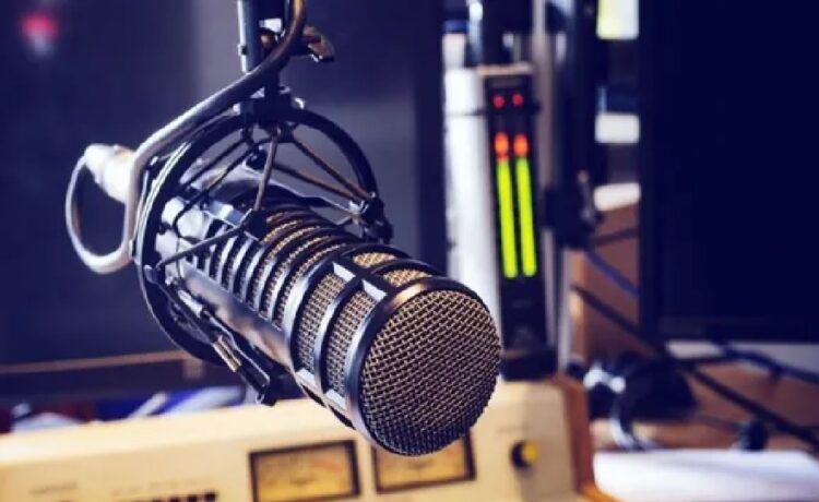 El gobierno suspendió la aplicación de la ley de medios de la gestión anterior para "evaluar su legalidad"