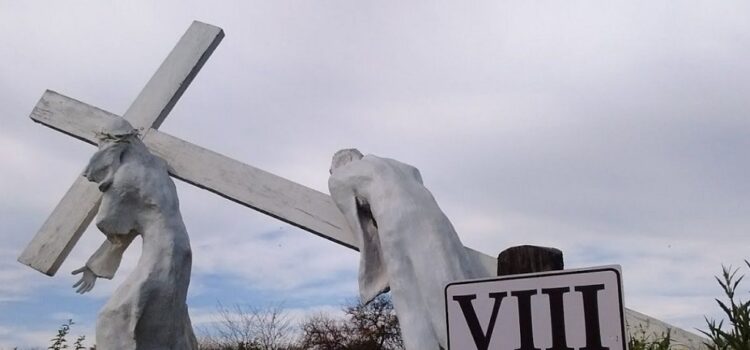 Gualeguaychú: La Municipalidad avanza con la restauración del Vía Crucis del Parque Unzué y el Cristo de la Hermandad