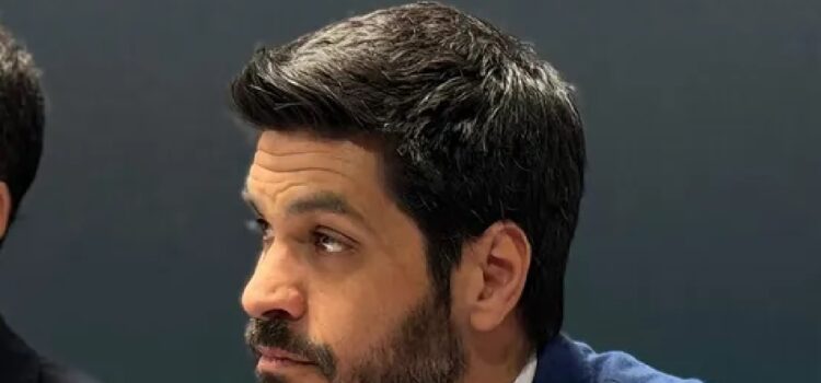 El liderazgo de Andrés Ojeda suma críticas entre dirigentes del Partido Colorado en el interior