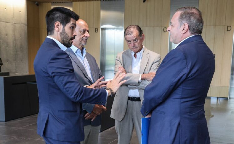 Raffo, Gandini y Julio Luis Sanguinetti: los nombres que propone la oposición para cargos