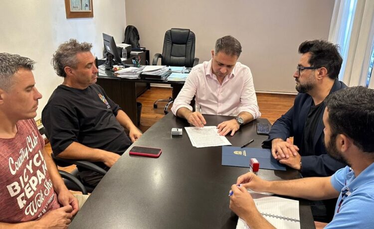 La Municipalidad de Gualeguaychú firmó convenio para la explotación de la Playa del Puente
