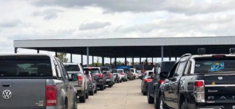 Descubrieron a dos argentinos que pretendían atravesar la frontera con 50 mil dólares sin declarar