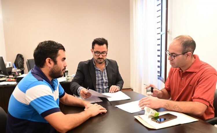 Reactivación de la Fábrica Municipal Cooperativa junto a Deltagchú