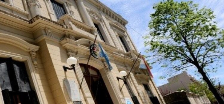 Davico: “A partir de hoy, los espacios municipales no podrán llevar el nombre de ningún funcionario”