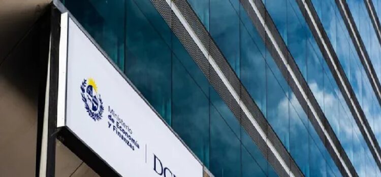 Uruguay: La DGI advirtió por la circulación de un email fraudulento sobre un supuesto saldo a favor del usuario