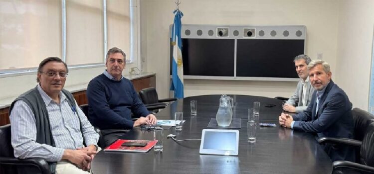 Frigerio y Vialidad Nacional, con agenda caliente: ruta 14, indemnizaciones a empleados de CRUSA, ambulancias y futura concesión